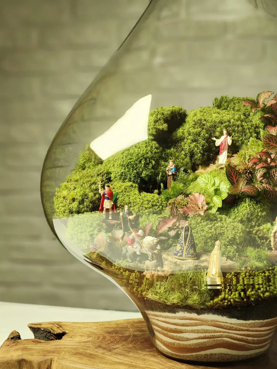 Terrário Santuário | Casa Da Promessa