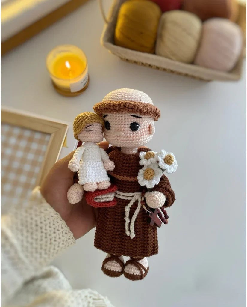 Santo Antônio do Amor e da Providência – Sagrado em Crochê | Santa Arte