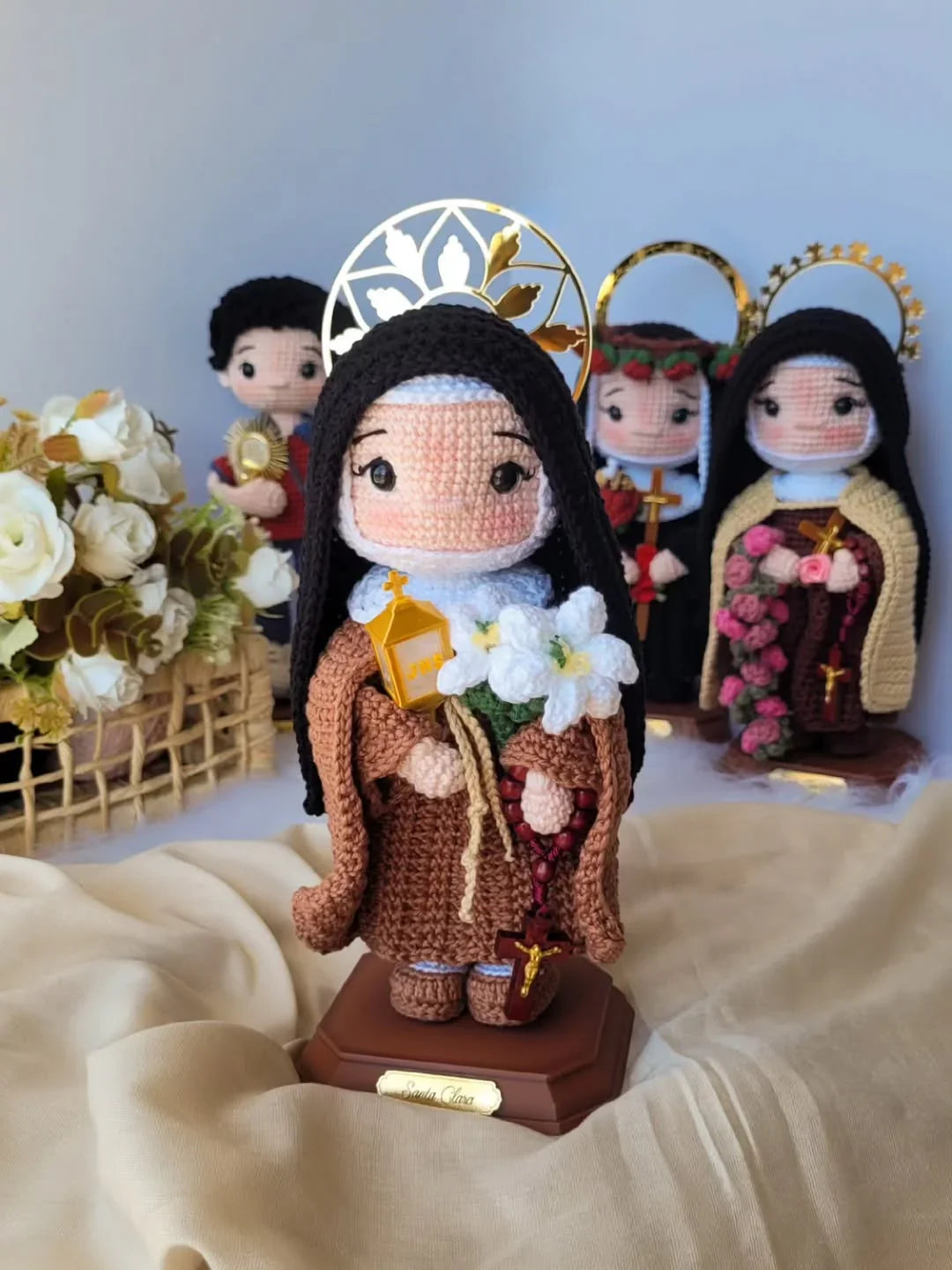 Quarteto da Fé Moderna e Eterna – Amigurumis Sagrados em Crochê | Santa Arte