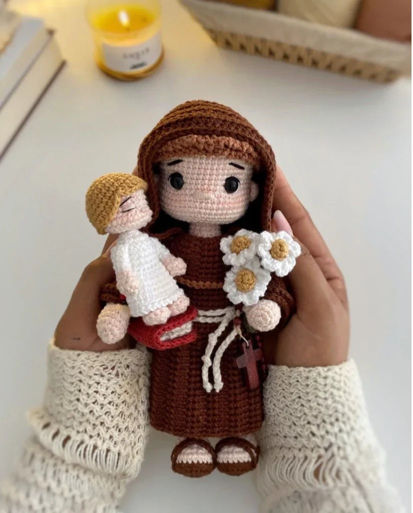 Santo Antônio do Amor e da Providência –  Sagrado em Crochê | Santa Arte
