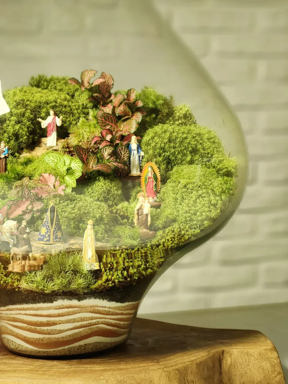 Terrário Santuário | Casa Da Promessa